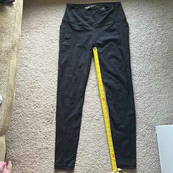 Victoria’s Secret Sport Leggings - Picture 3 of 6